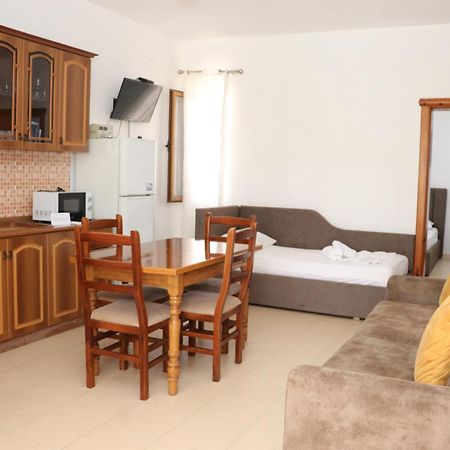 Apartment Celaj Velipojë المظهر الخارجي الصورة
